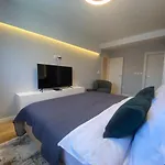Shell Sky Luxury Penthouse With Private Pool